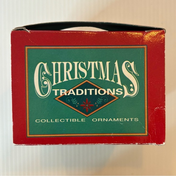 Lustre Fame Christmas Traditions “Kid In Popcorn Box” Ornament 1992 - Picture 4 of 11